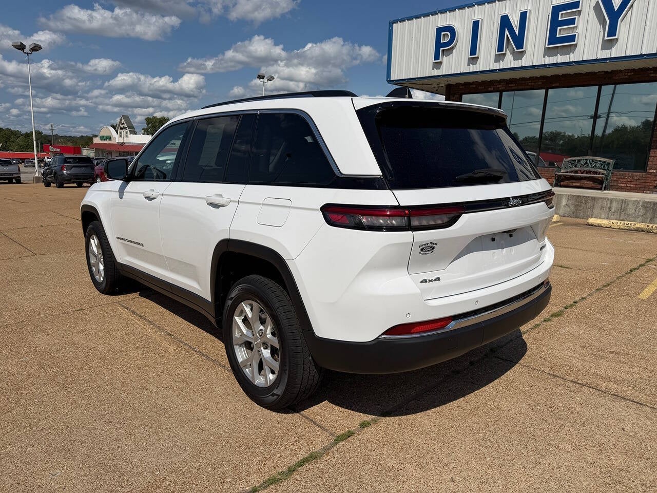 2023 Jeep Grand Cherokee Limited 4x4 4dr SUV