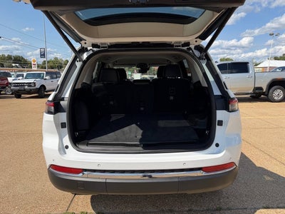 2023 Jeep Grand Cherokee Limited 4x4 4dr SUV