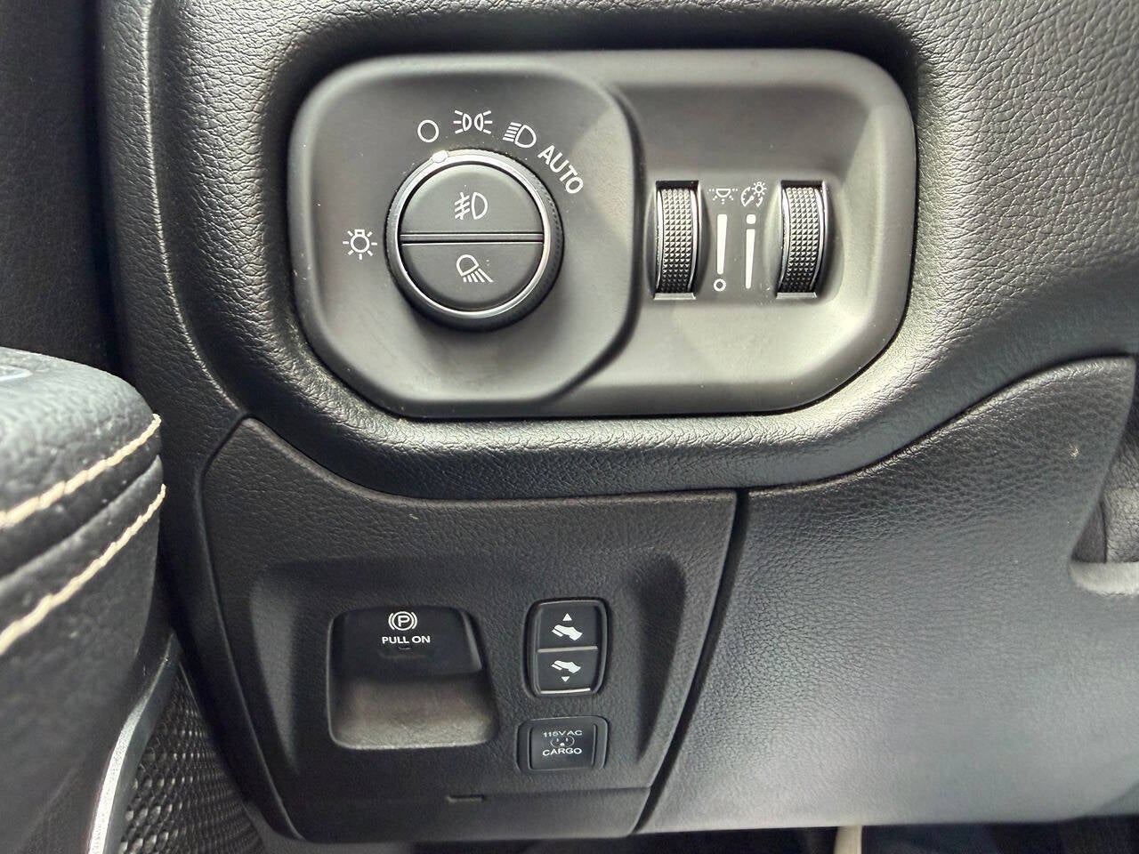 2022 RAM 1500 Laramie 4x4 4dr Crew Cab 5.6 ft. SB Pickup