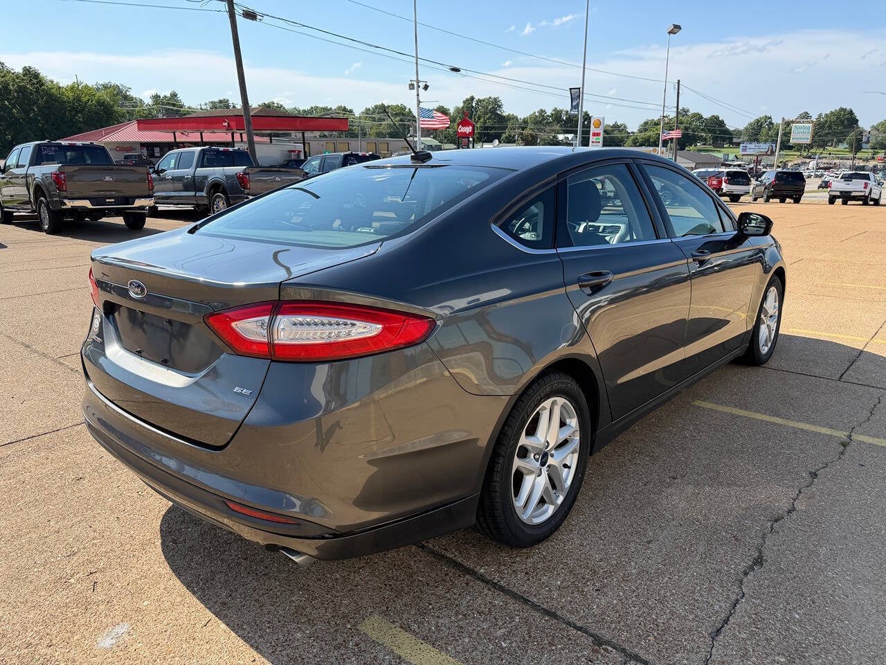 2016 Ford Fusion SE 4dr Sedan