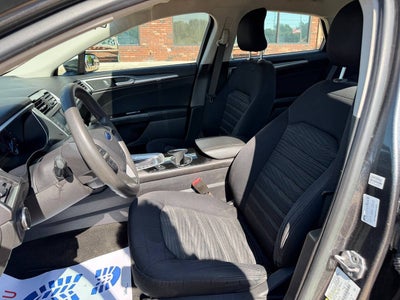 2016 Ford Fusion SE 4dr Sedan