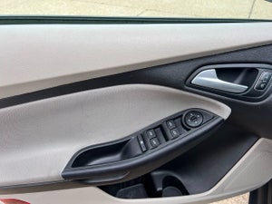 2016 Ford Focus SE 4dr Sedan
