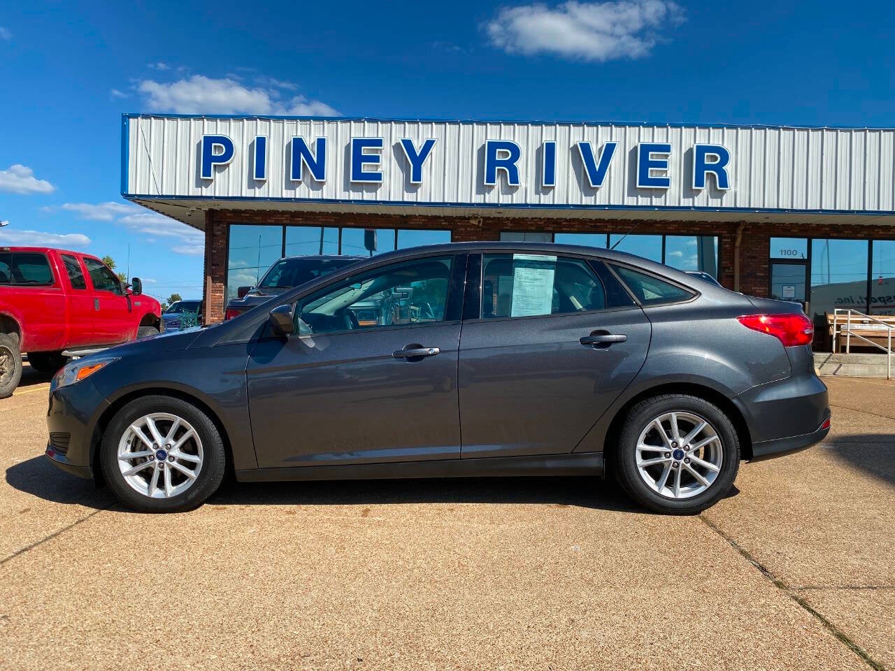 2018 Ford Focus SE 4dr Sedan