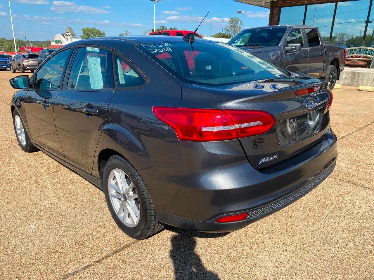 2018 Ford Focus SE 4dr Sedan