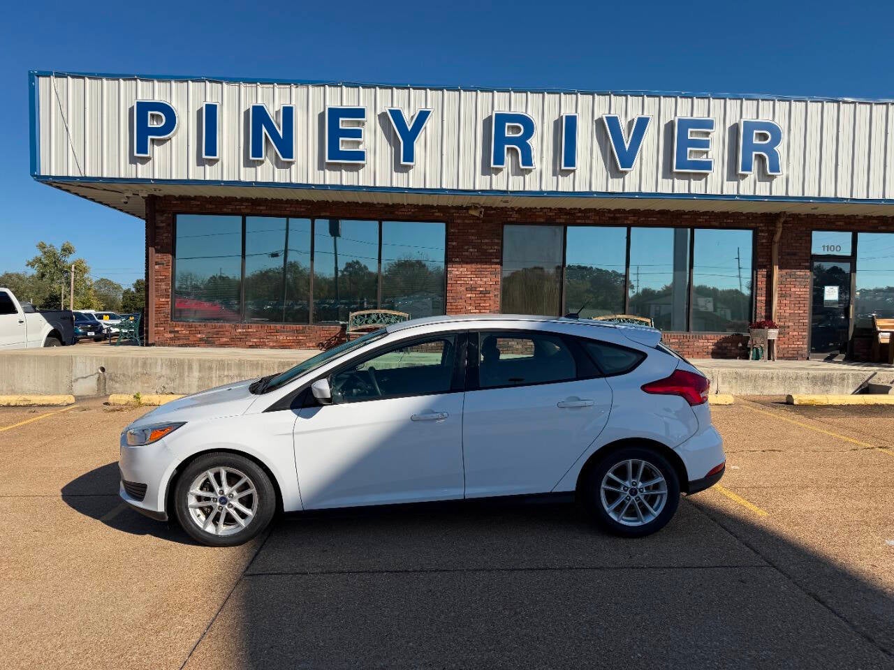2018 Ford Focus SE 4dr Hatchback