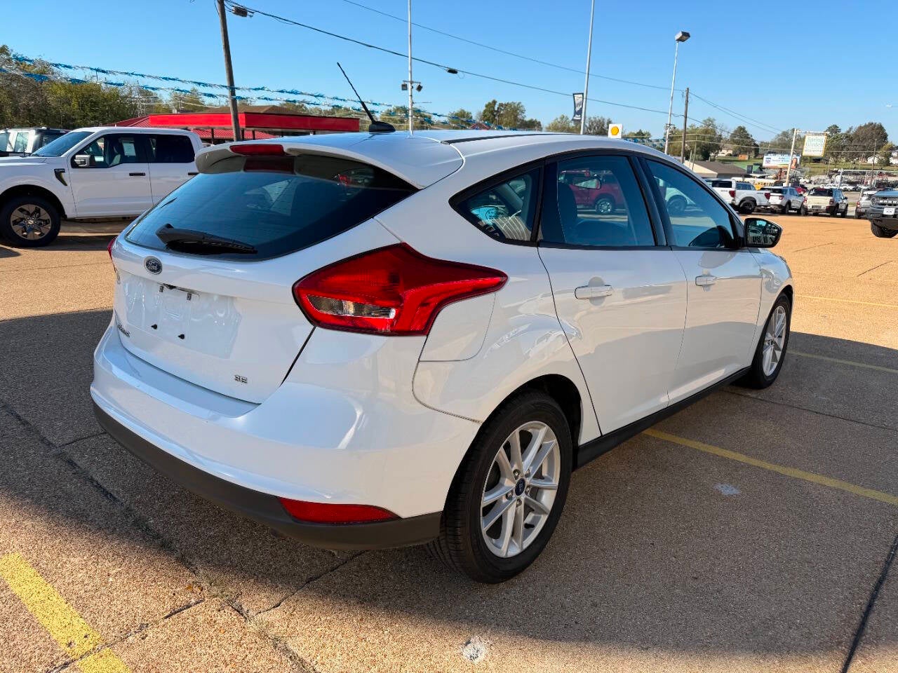 2018 Ford Focus SE 4dr Hatchback