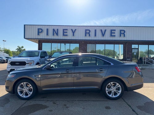 2016 Ford Taurus SE 4dr Sedan
