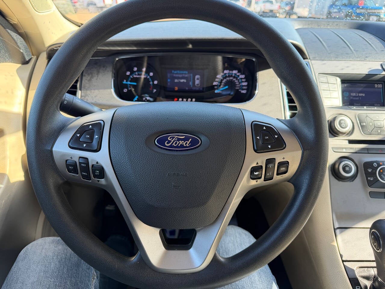 2016 Ford Taurus SE 4dr Sedan