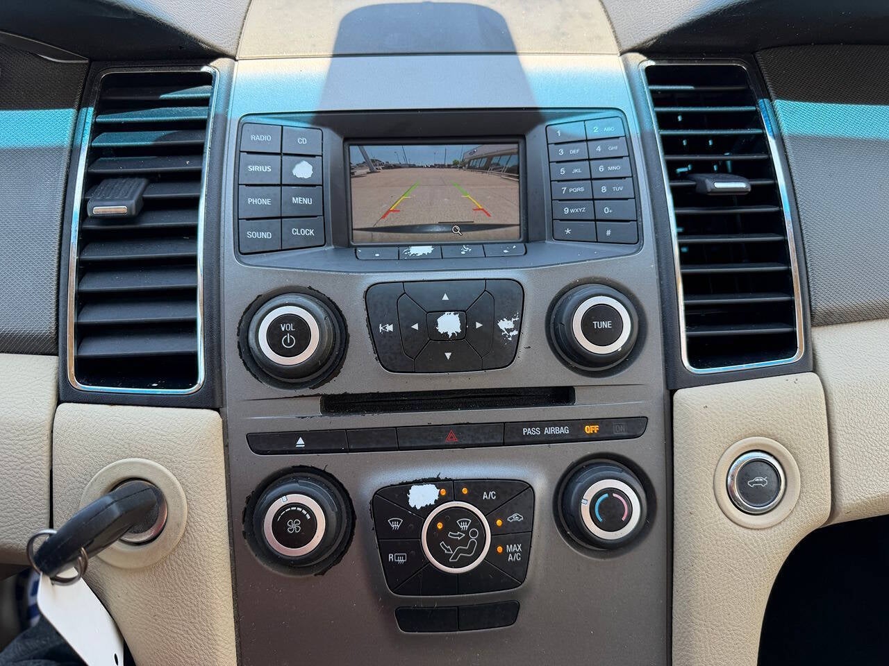2015 Ford Taurus SE 4dr Sedan