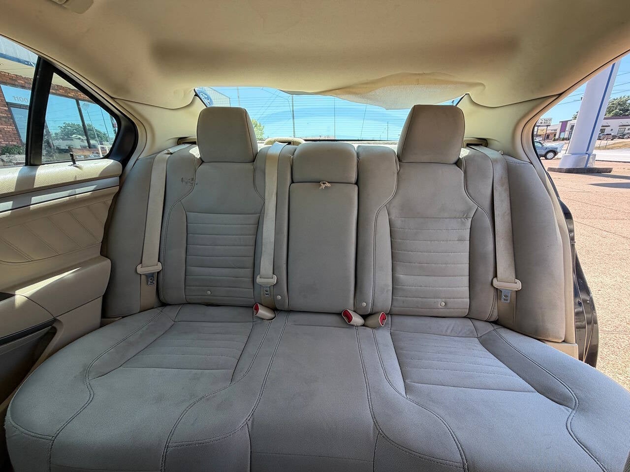 2015 Ford Taurus SE 4dr Sedan