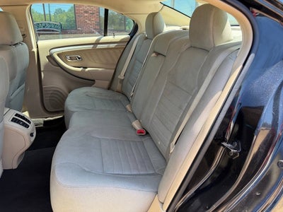 2015 Ford Taurus SE 4dr Sedan