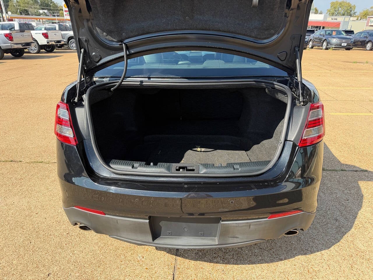 2015 Ford Taurus SEL 4dr Sedan