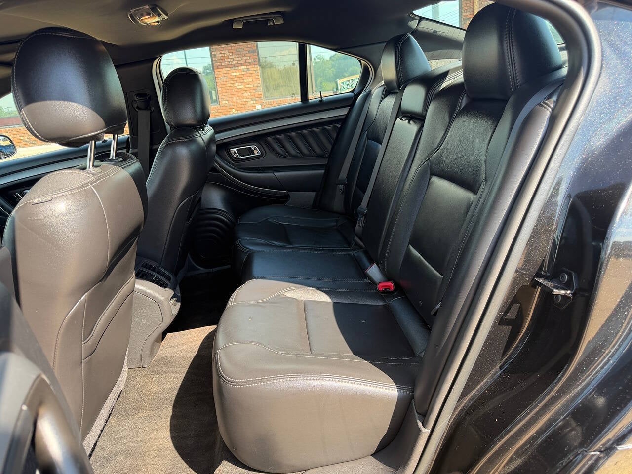 2015 Ford Taurus SEL 4dr Sedan