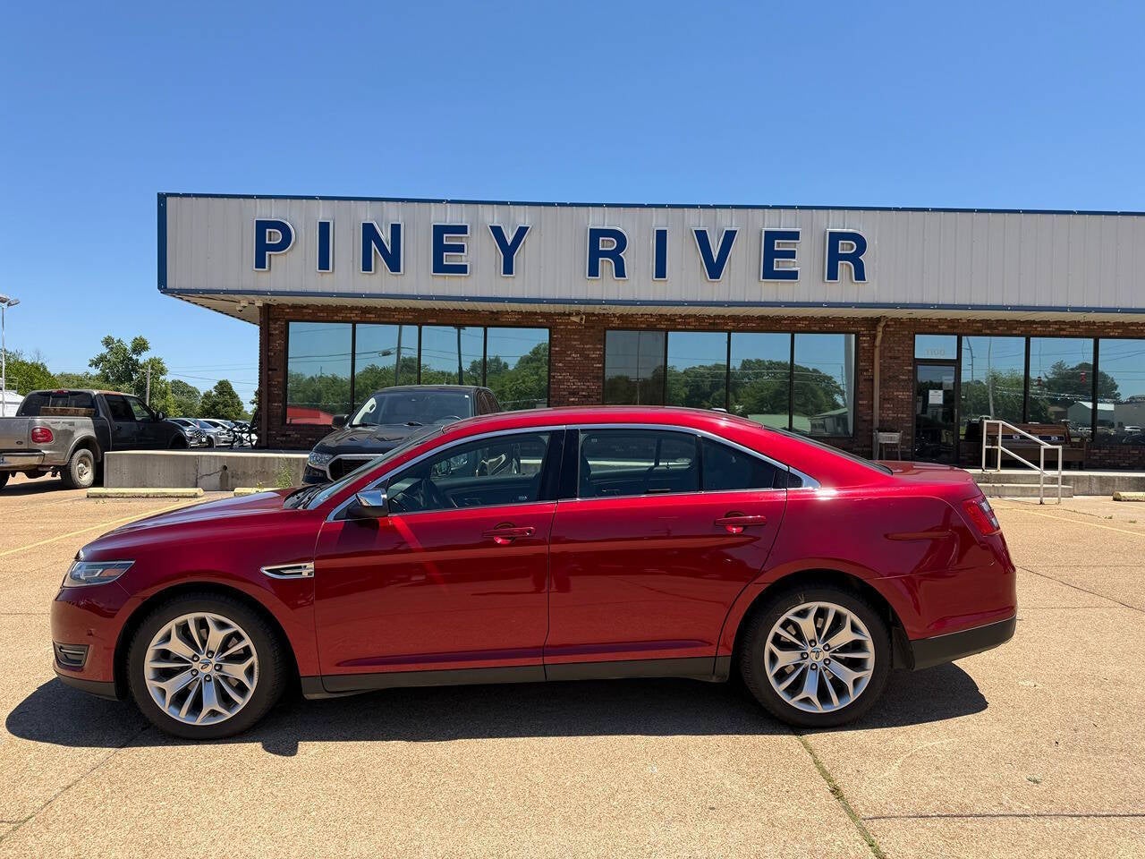 2014 Ford Taurus Limited 4dr Sedan