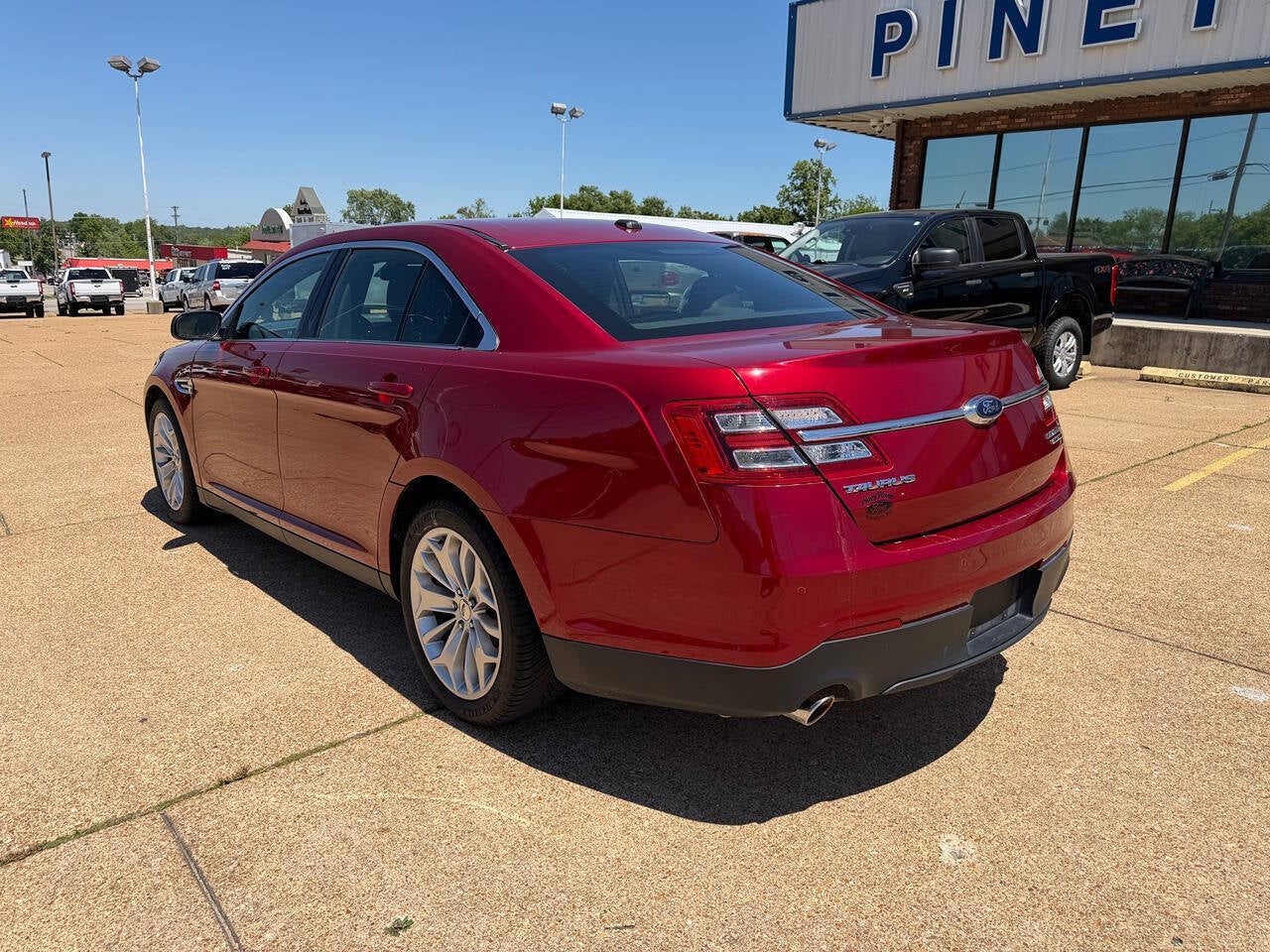2014 Ford Taurus Limited 4dr Sedan