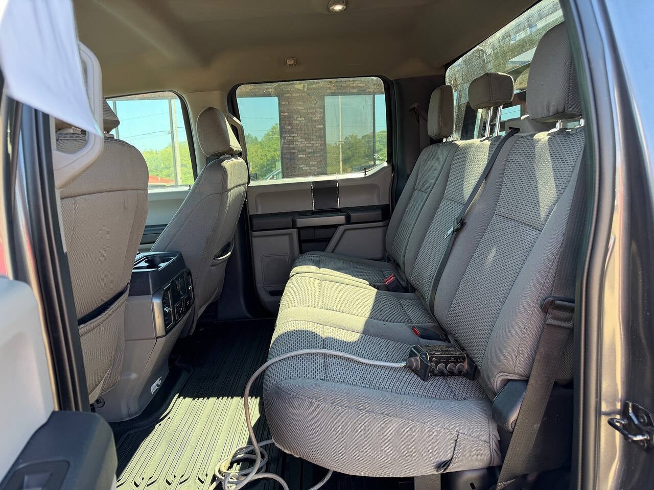2022 Ford F-350 Super Duty XLT 4x4 4dr Crew Cab 179 in. WB DRW Chassis