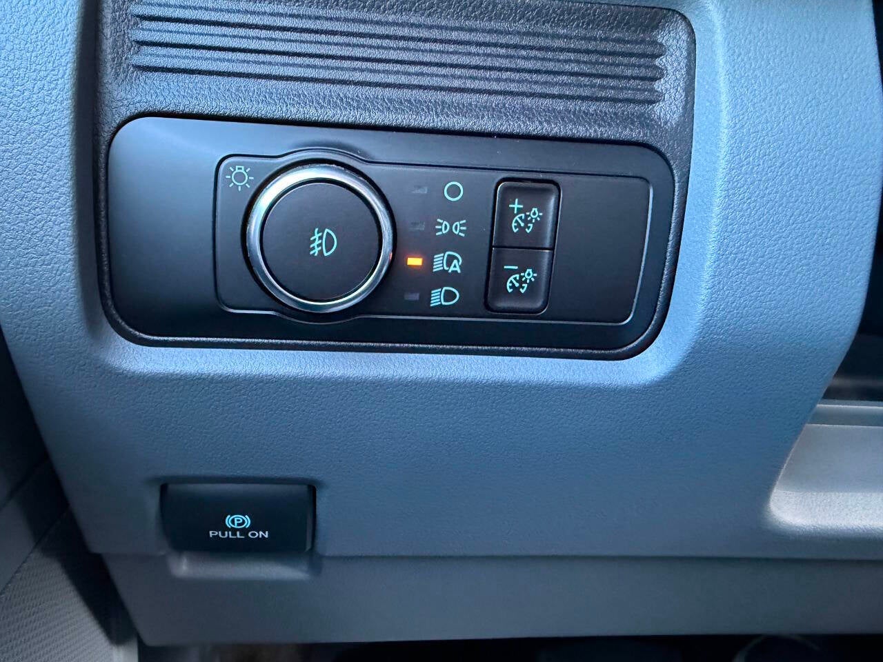 2026 Ford F-350 Super Duty XL 4x4 4dr Crew Cab 179 in. WB DRW Chassis