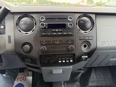 2015 Ford F-350 Super Duty XL 4x4 4dr Crew Cab 176 in. WB DRW Chassis