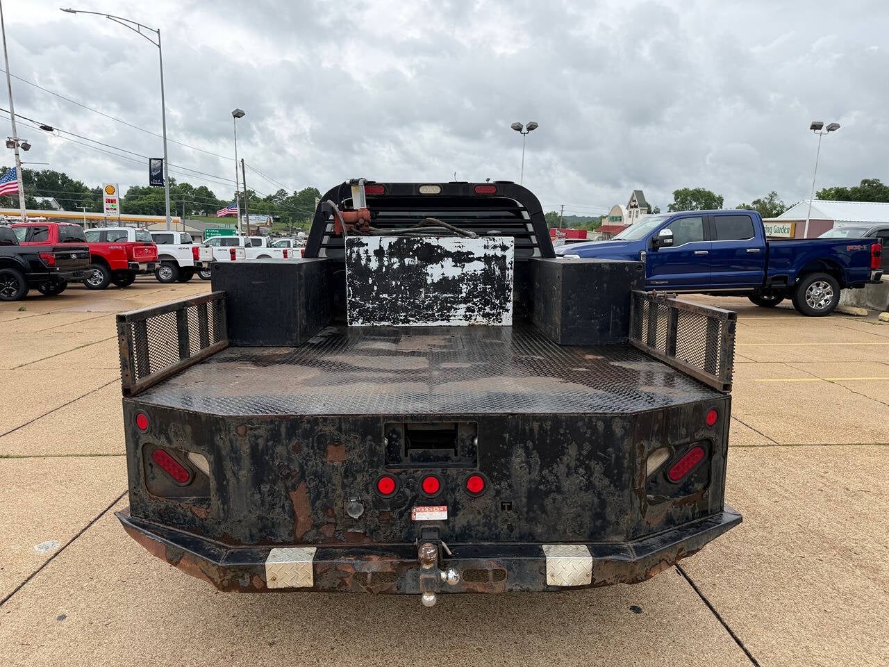 2015 Ford F-350 Super Duty XL 4x4 4dr Crew Cab 176 in. WB DRW Chassis