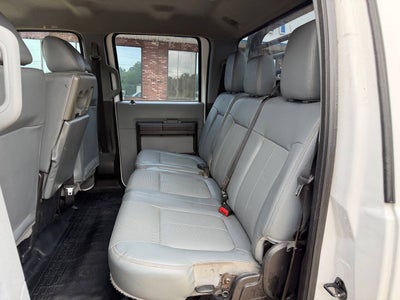 2015 Ford F-350 Super Duty XL 4x4 4dr Crew Cab 176 in. WB DRW Chassis
