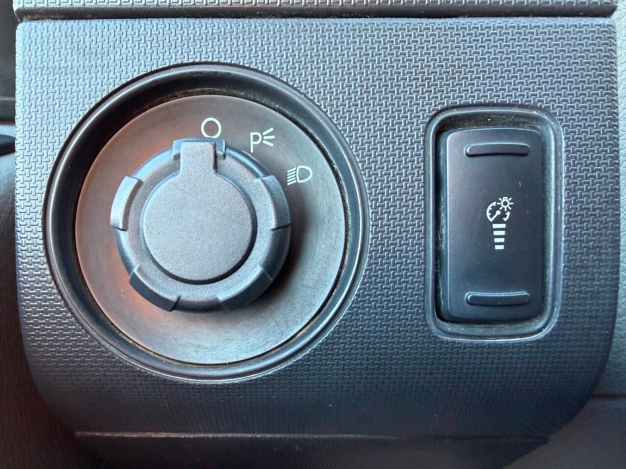 2013 Ford F-350 Super Duty XLT 4x4 2dr Regular Cab 141 in. WB DRW Chassis