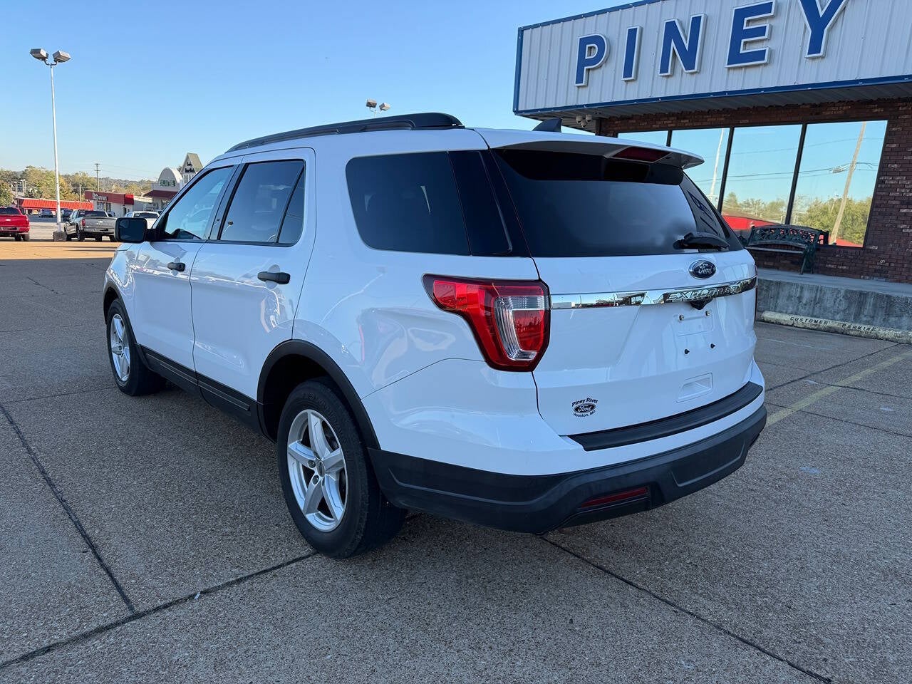 2018 Ford Explorer Base 4dr SUV