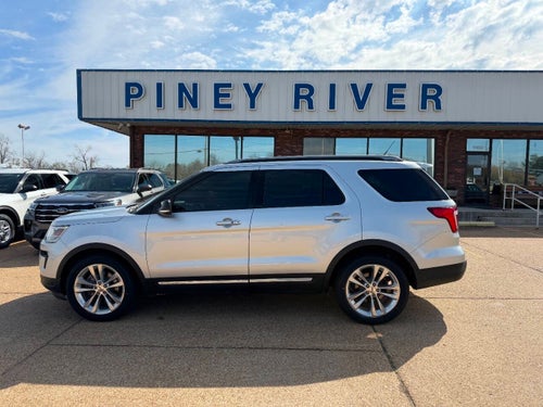 2018 Ford Explorer XLT 4dr SUV