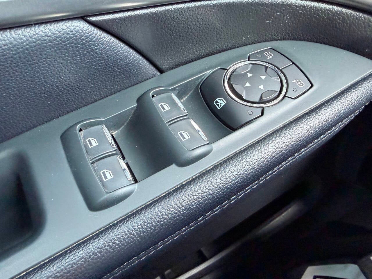 2018 Ford Explorer XLT 4dr SUV