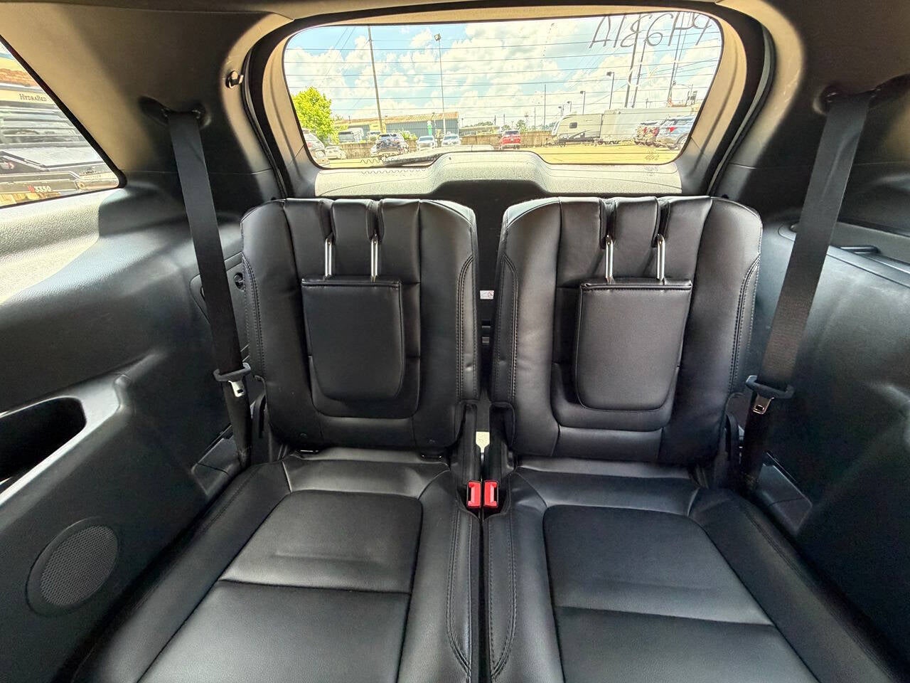 2017 Ford Explorer XLT 4dr SUV