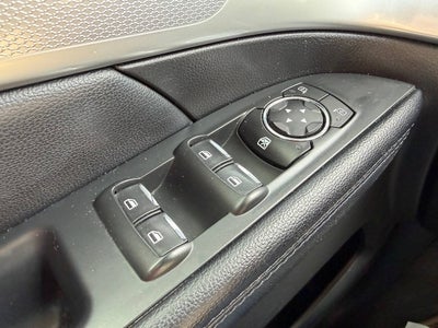 2017 Ford Explorer XLT 4dr SUV