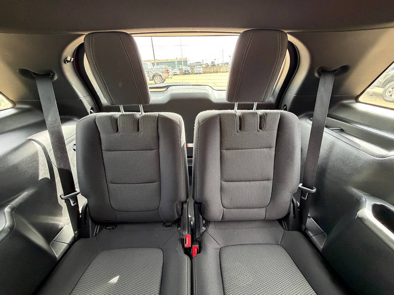 2017 Ford Explorer XLT 4dr SUV