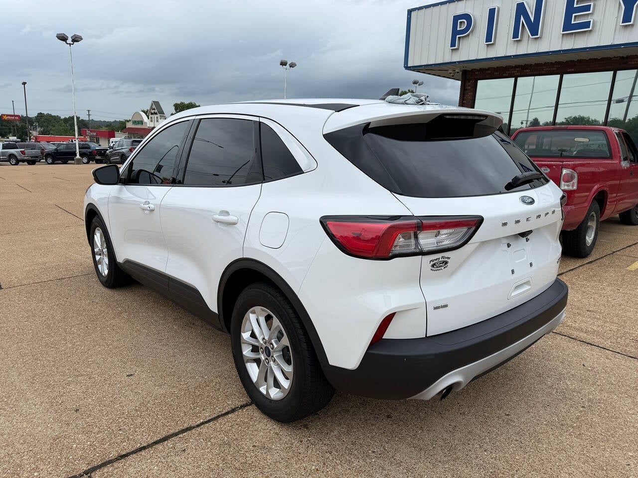 2020 Ford Escape SE 4dr SUV