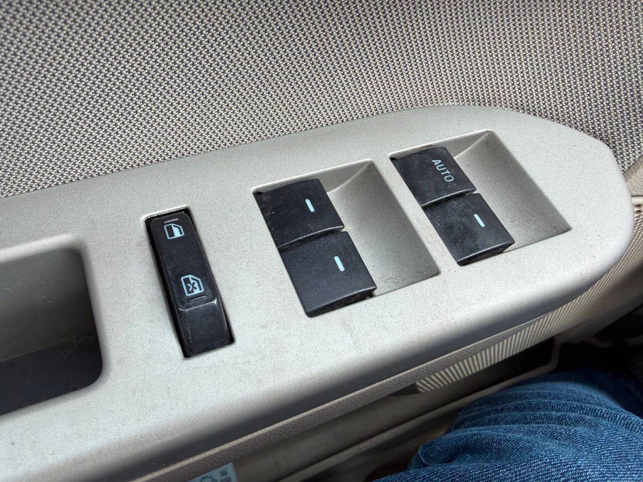 2011 Ford Escape XLT AWD 4dr SUV