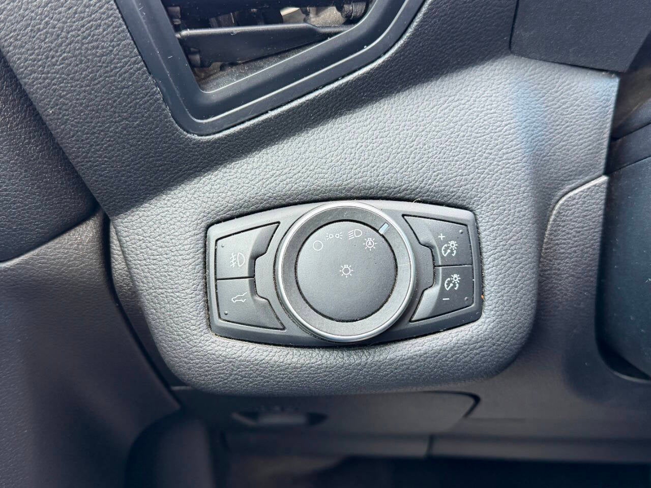 2017 Ford Escape SE AWD 4dr SUV