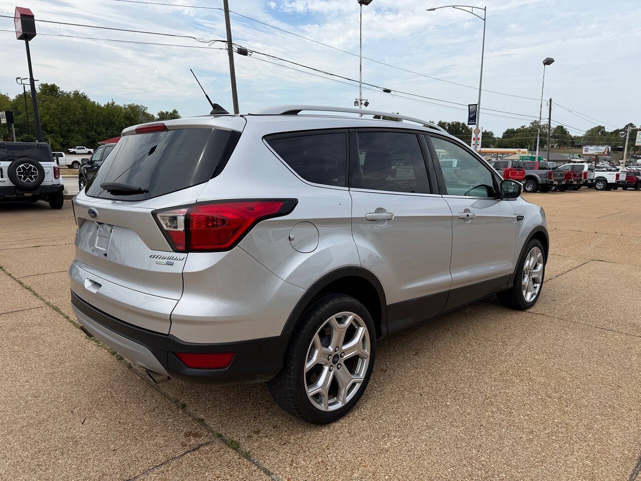 2019 Ford Escape Titanium AWD 4dr SUV