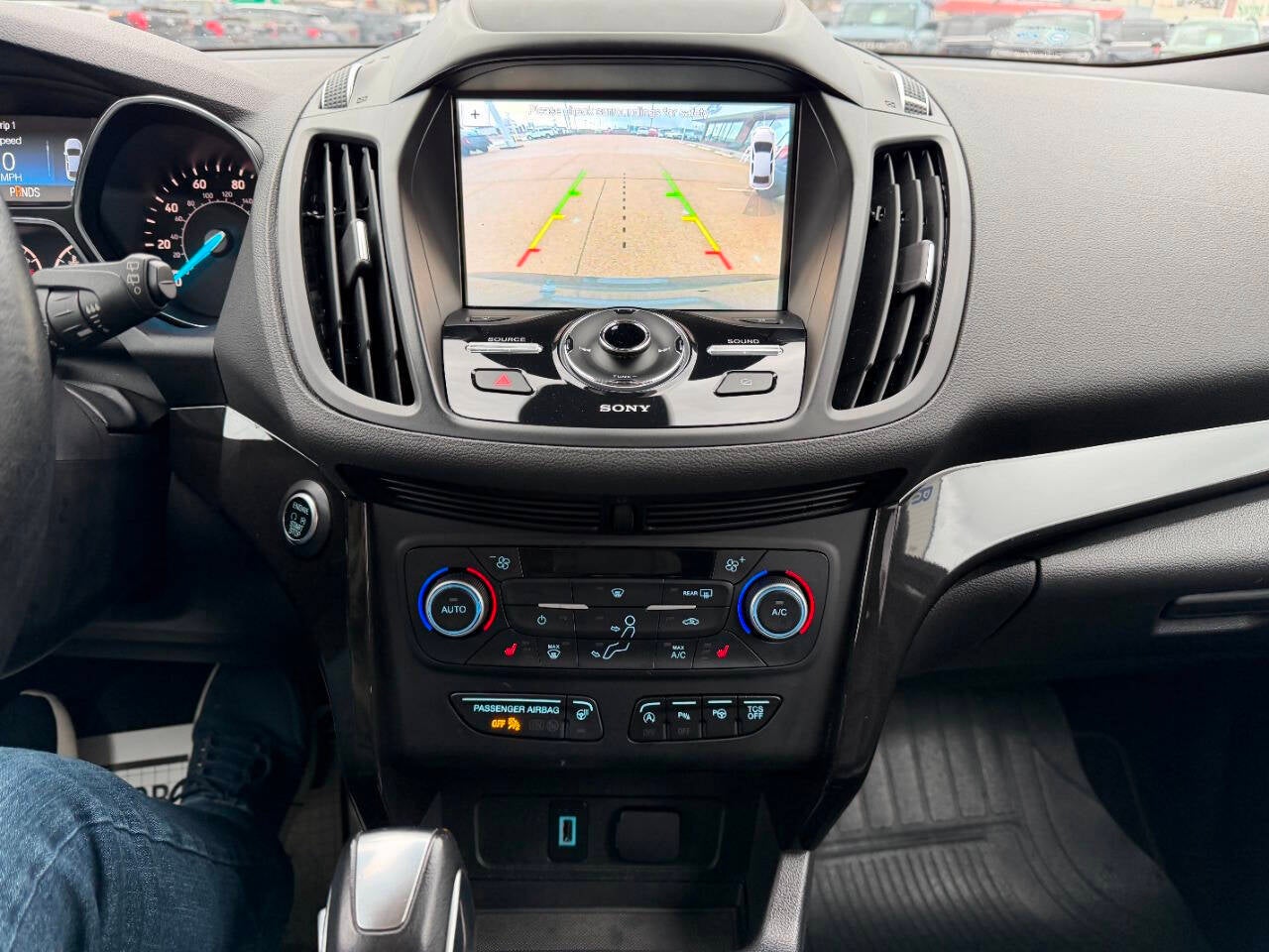 2019 Ford Escape Titanium AWD 4dr SUV