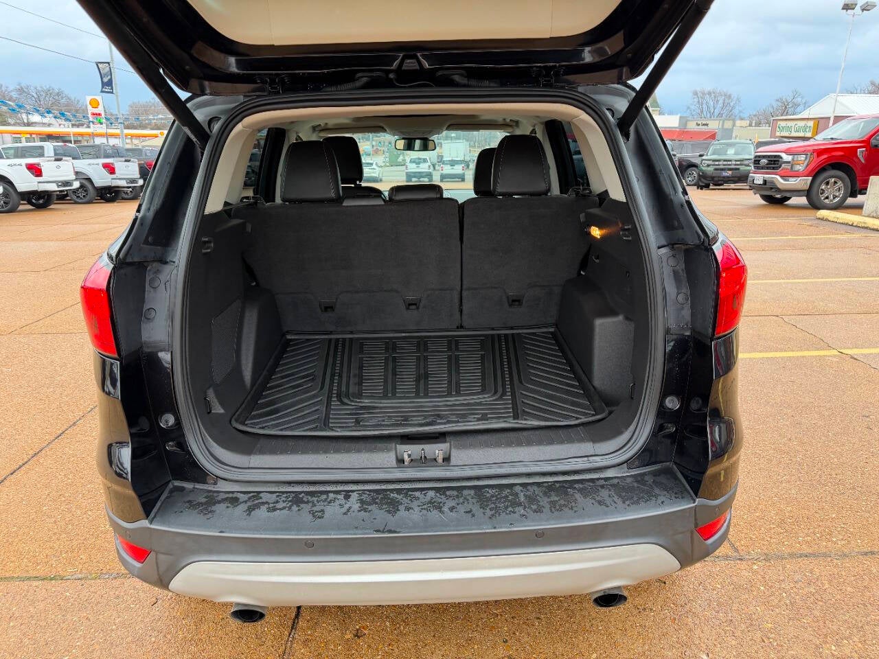 2019 Ford Escape Titanium AWD 4dr SUV