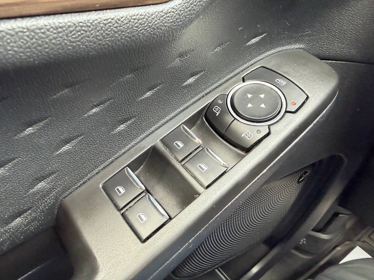 2020 Ford Escape Titanium AWD 4dr SUV