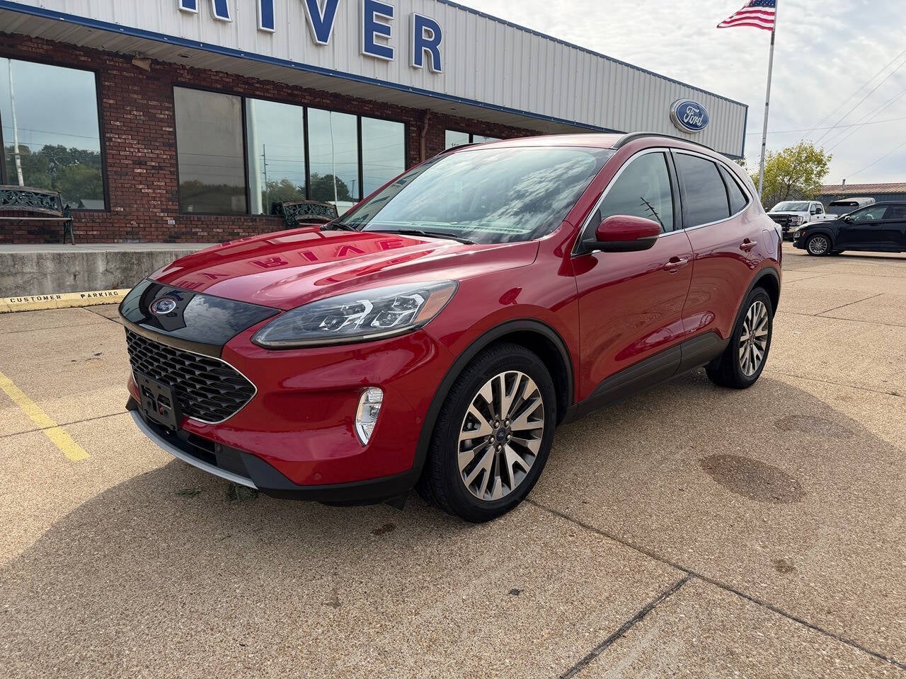 2020 Ford Escape Titanium AWD 4dr SUV