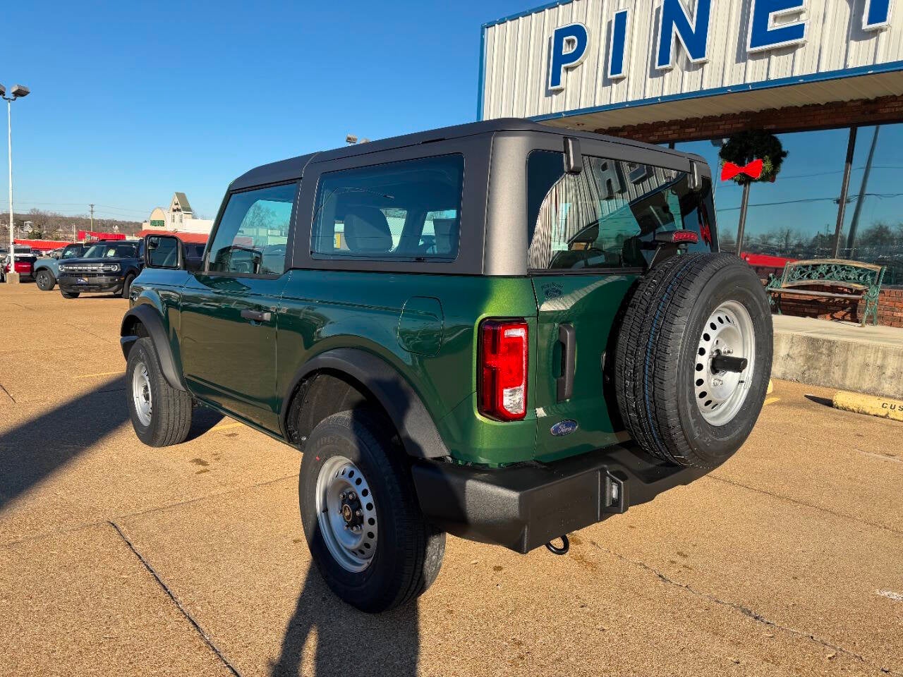 2025 Ford Bronco Base 4x4 2dr SUV