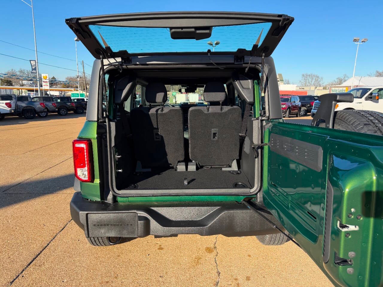 2025 Ford Bronco Base 4x4 2dr SUV