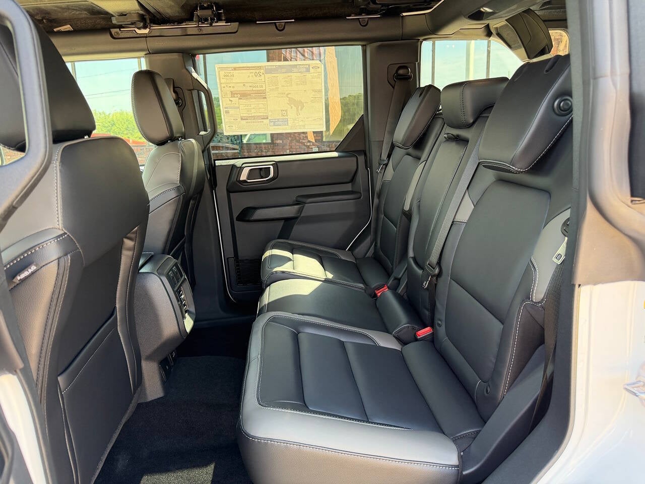 2026 Ford Bronco Outer Banks 4x4 4dr SUV