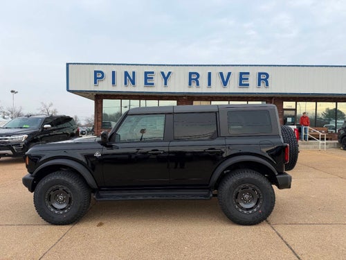 2025 Ford Bronco Outer Banks 4x4 4dr SUV