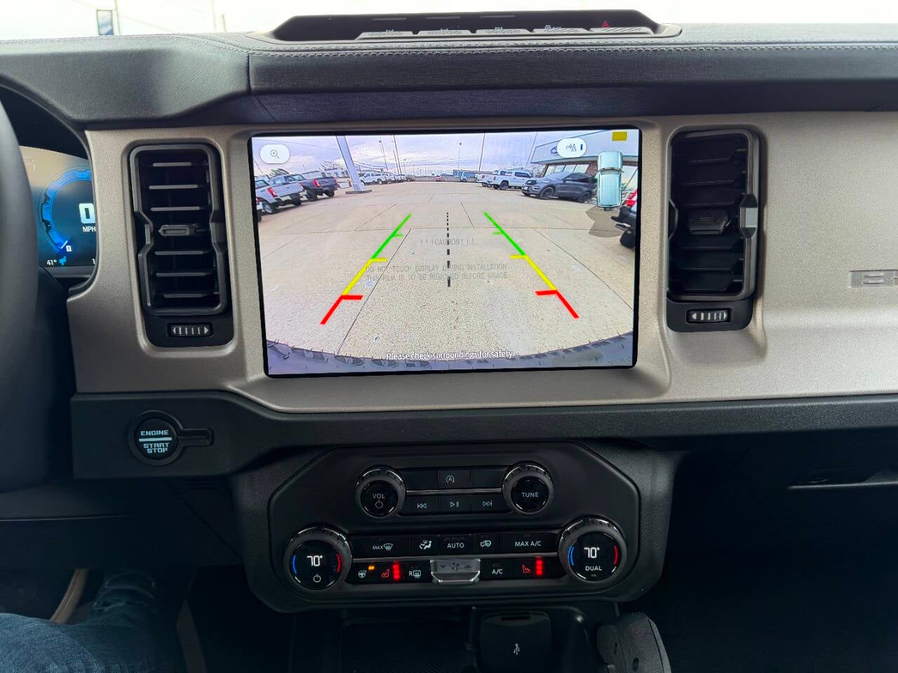 2025 Ford Bronco Outer Banks 4x4 4dr SUV