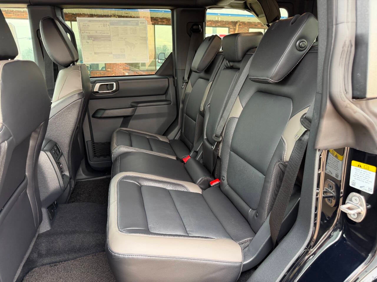 2025 Ford Bronco Outer Banks 4x4 4dr SUV