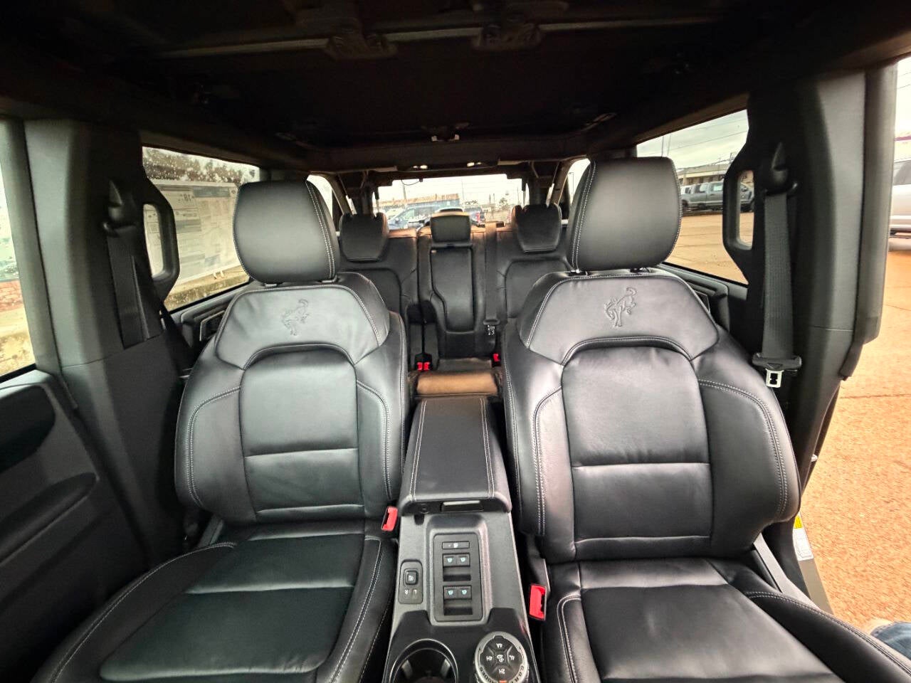 2025 Ford Bronco Outer Banks 4x4 4dr SUV