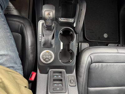 2025 Ford Bronco Outer Banks 4x4 4dr SUV