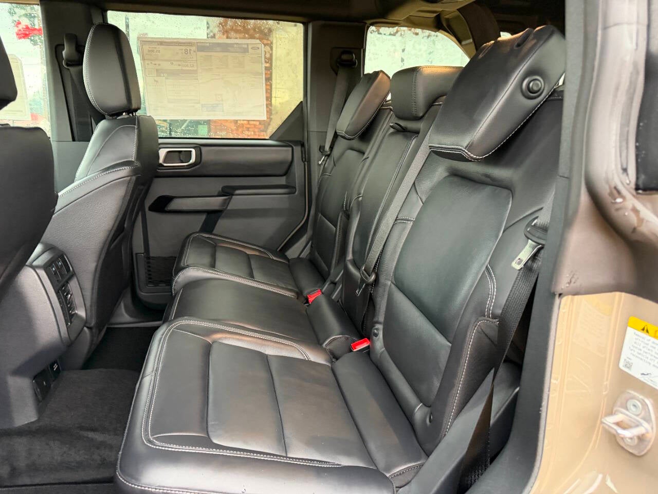 2025 Ford Bronco Outer Banks 4x4 4dr SUV