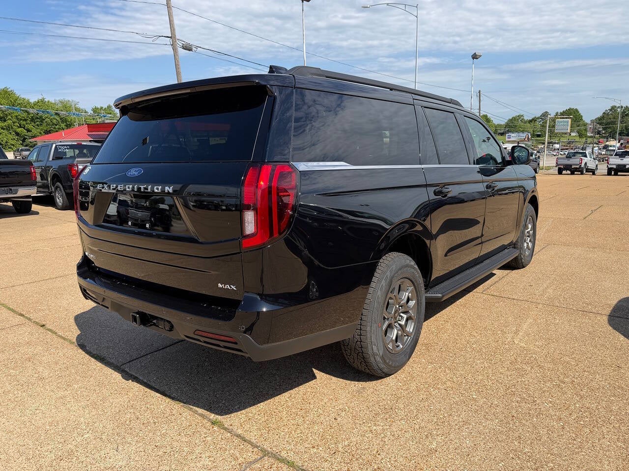 2026 Ford Expedition MAX Active 4x4 4dr SUV