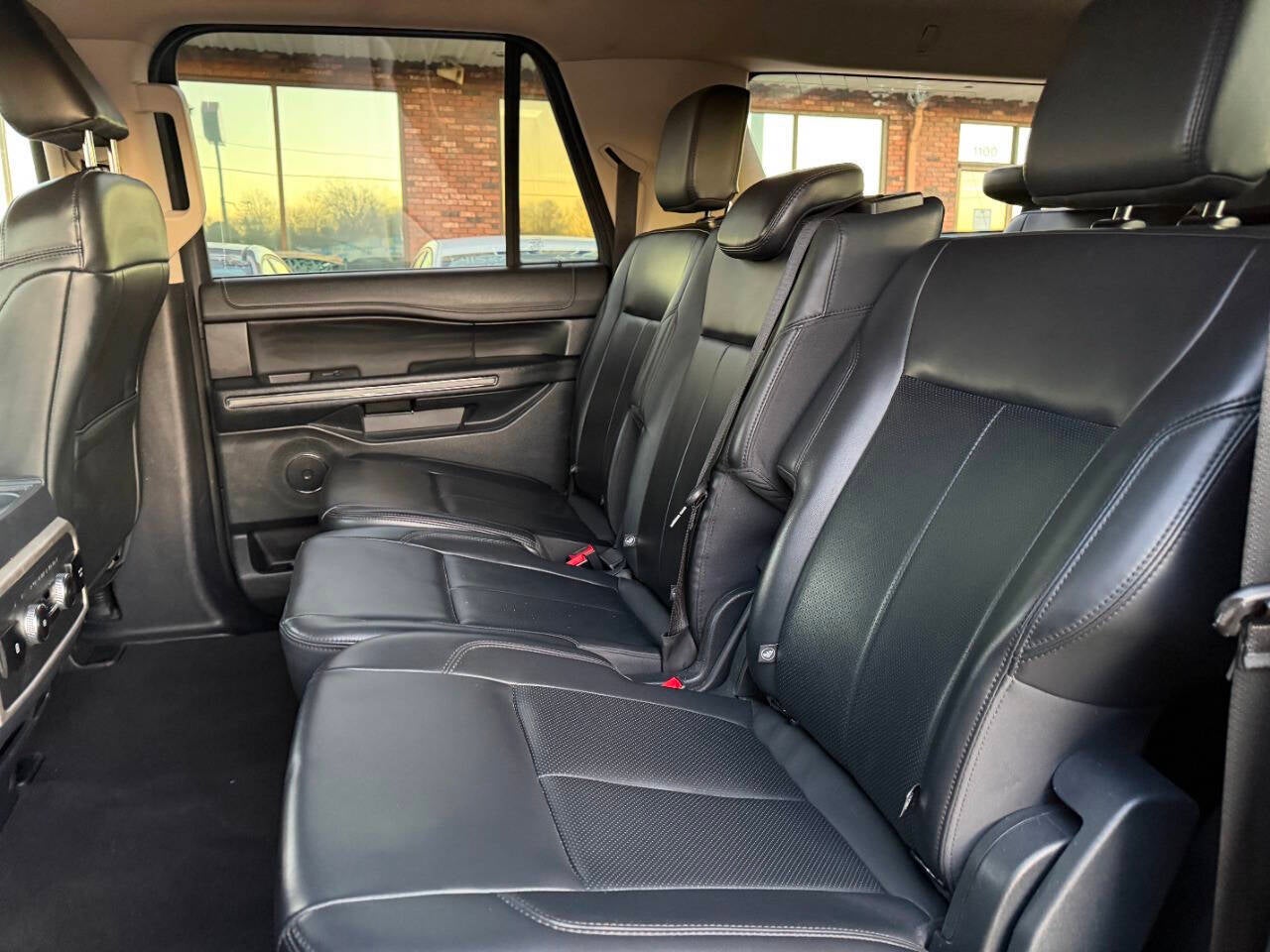 2024 Ford Expedition MAX XLT 4x4 4dr SUV